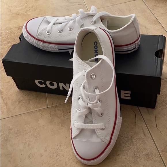 Kids converse sneakers - Picture 4 of 4